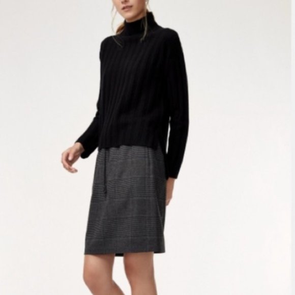 ❗️SOLD❗️The Group by Babaton Jimmy Tie Waist Skirt Size XS - Picture 2 of 9